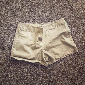 New York and company khaki shorts
